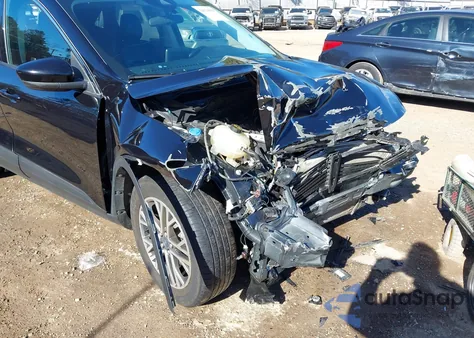 2021 Ford Escape Sel z USA, uszkodzony, nr VIN 1FMCU0H63MUA92161